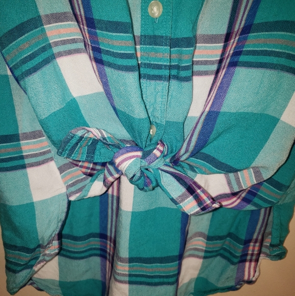 Sleeveless flannel button up shirt - Picture 10 of 10